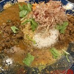 ドラマチックカリー ゴールデン中崎 - 
