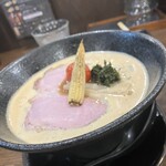 濃厚豚骨ラーメン 一滴 - 
