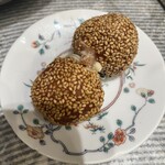 四川中華料理 PAO2 - さつま芋のチーズ胡麻団子（2個）