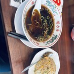 ラーメン魁力屋 - 料理写真: