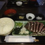 土佐たたき道場 - 料理写真:藁焼きかつお定食