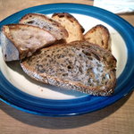 Wineshop & Diner FUJIMARU - パンの盛り合わせ 