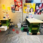 やきとりさんきゅう - 1Fの店内