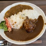 カレーのち珈琲、ときどきワイン - チキンとリブの相掛け贅沢カレー 1,800円
