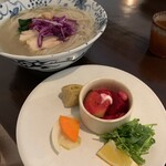 sumiya yakuzen - 薬膳スープ米粉麺と3種養生料理プレート
