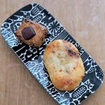 トルヴェ - 左上がチョコとピスタチオのスコーン♪   右下がラムレーズンとゴルゴンゾーラ♪