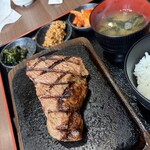 感動の肉と米 - 料理写真: