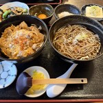 ゆうき庵 - 料理写真:親子丼温かい蕎麦1100円