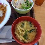 すき家 - サラダ、みそ汁 ♪