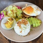 TSR-CAFE Hawaiian Cafe & Diner - ロコモコアボガドプレート