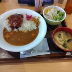 すき家 - ポークロックカレー(並盛)サラダセット 1,090円⇨1,010円 ♪