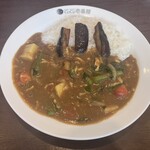 CoCo壱番屋 - 料理写真:チキンと夏野菜カレーベジソース+ハーフやさい+ハーフほうれん草+なす3個