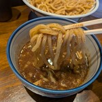 めいげんそ - 料理写真:濃厚つけ麺の麺アップ