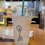 れもんすたんど 島ごころ - まるごとれもんスカッシュ500円