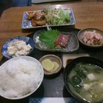 磨々矢 - お昼の定食６００円