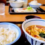 山田うどん - 料理写真: