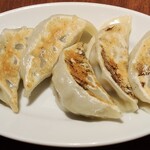 紅虎餃子房 - 料理写真:単品大葉餃子