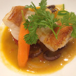 Variante - 赤ハタのローストをマテ貝のブロードで