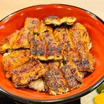 うなぎ大林 - 鰻丼の特は2尾入ってるの