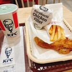 ケンタッキーフライドチキン - ドリンク写真:辛口チキンフィレバーガーよくばりセット 1,180円
