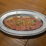 新時代 - 白レバ刺し胡麻油