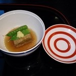 花山椒 - 炊合せ（皐月豆腐オランダ煮/絹さや/生姜）