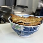 活鰻朔 - 上は1.５尾の幸福丼仕立て！！うんま♡♡♡
