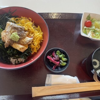 カフェ・ド・ジヴェルニー_0