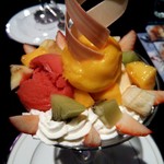 季節のフルーツパルフェ UP♪