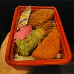 お米屋の弁当 俵屋 - 料理写真: