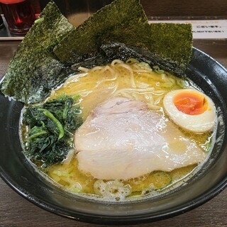 横浜らーめん 壱八家_0