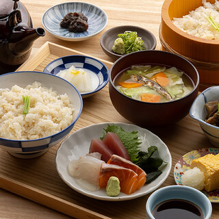 ランチ定食・御膳料理（鯛めし食べ放題付き）