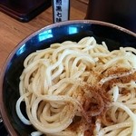 舎鈴 - 海老油と焙煎黒七味をかけてみた