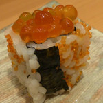 築地すし好 JIN仁 - 親子巻き（スモークサーモン、いくら、とびっこ）