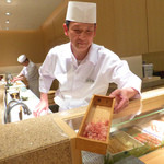 築地すし好 JIN仁 - 削りたての鰹節