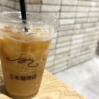 三本珈琲店_1