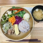 鳥〇食堂×タニタカフェ - 