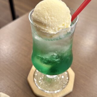 森のこぶた_0