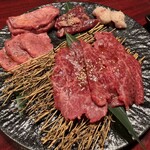 焼肉 登牛門 - 