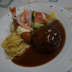 ミルキーウェイ - 料理写真:ハンバーグとエビフライ