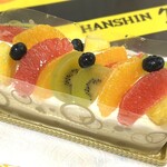 シャトレーゼ - 料理写真:ミックスフルーツバトン 1404円