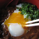 『岡本屋』　温玉カレーうどん