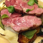 サンフォコン - 豚肉　自家製黒コショウを使った生クリームのソースでいただく。