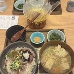 甚六朝市食堂 - 