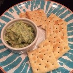 カフェ アンド ラウンジ ココリエ - アボカドディップ クラッカー添え 480円