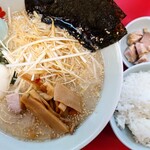 ラーメン山岡家 - 料理写真:塩ねぎラーメン&煮玉子&コロチャーシュー&半ライス