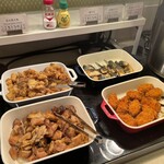 ベッセルイン広島駅前 - 朝食ビュッフェ　揚げ物、焼き物