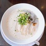 博多らーめん ひまわり - 料理写真: