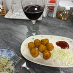 TOMMY'S HOUSE - 