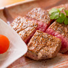 Shoutatsu - 料理写真:能登牛ももステーキ／当店オリジナルブレンドの揚げ浜塩を使ったハーブソルトで味付け